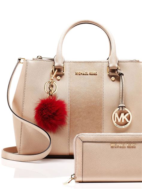 michael kors wallet sale outlet